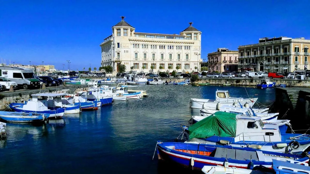 Elegante Appartamento In Palazzo Storico Ortigia Syracuse 0*,
