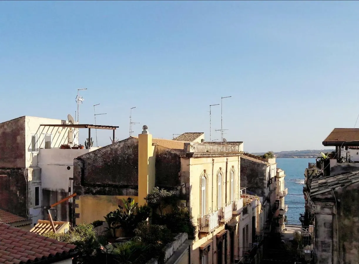 Elegante Appartamento In Palazzo Storico Ortigia Syracuse Italy