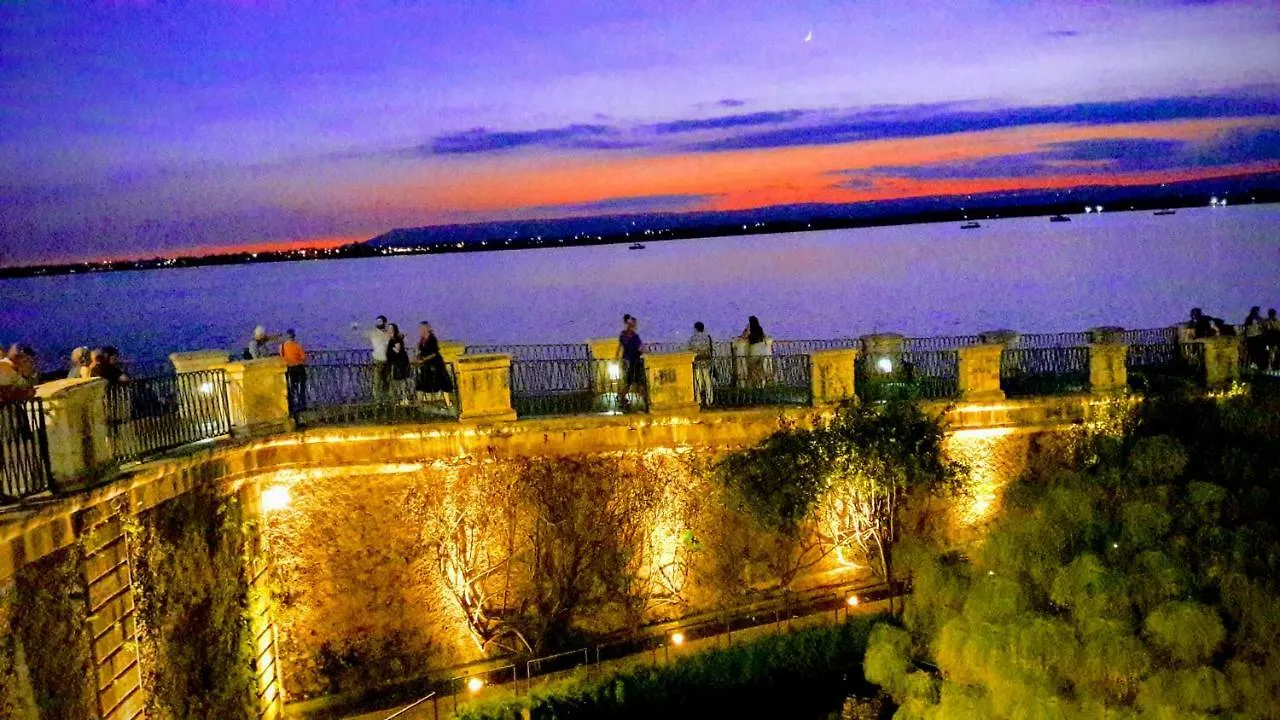 Elegante Appartamento In Palazzo Storico Ortigia Syracuse Apartment