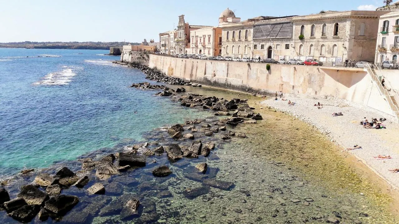 Apartment Elegante Appartamento In Palazzo Storico Ortigia Syracuse Italy