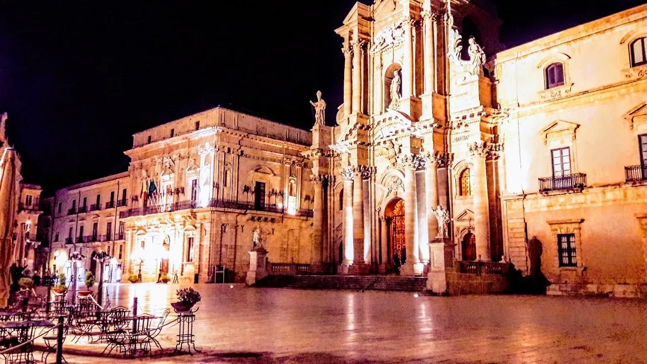 Elegante Appartamento In Palazzo Storico Ortigia Syracuse 0*,