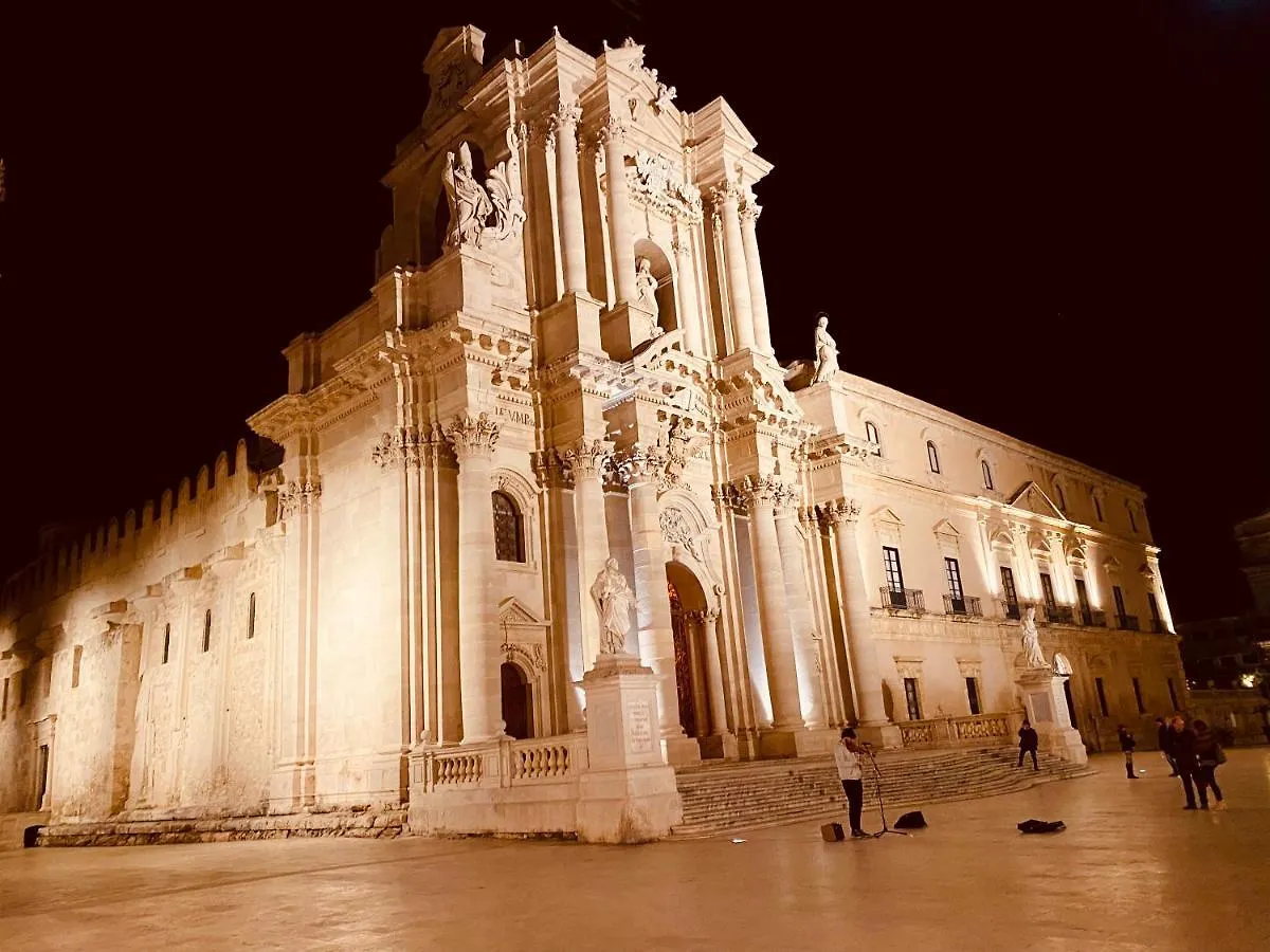 Elegante Appartamento In Palazzo Storico Ortigia Syracuse Italien